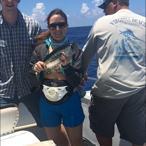 Tropical board shorts in bright turquoise - Picture 4 of 4